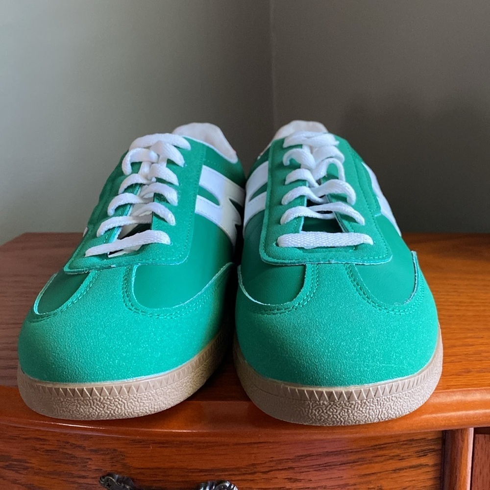 Women's Green and Pink Shoes size 11 1/2 with White Accents - Picture 3 of 6